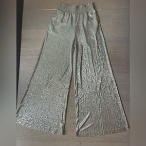 Alice + Olivia Gold Wide Leg Pants sz. M